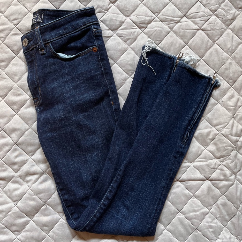 Abercrombie & Fitch Harper Low Rise Ankle Skinny Jeans
